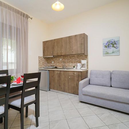 Maria Dina Apartments 1 Potos Exteriér fotografie